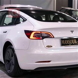 تسلا موديل 3